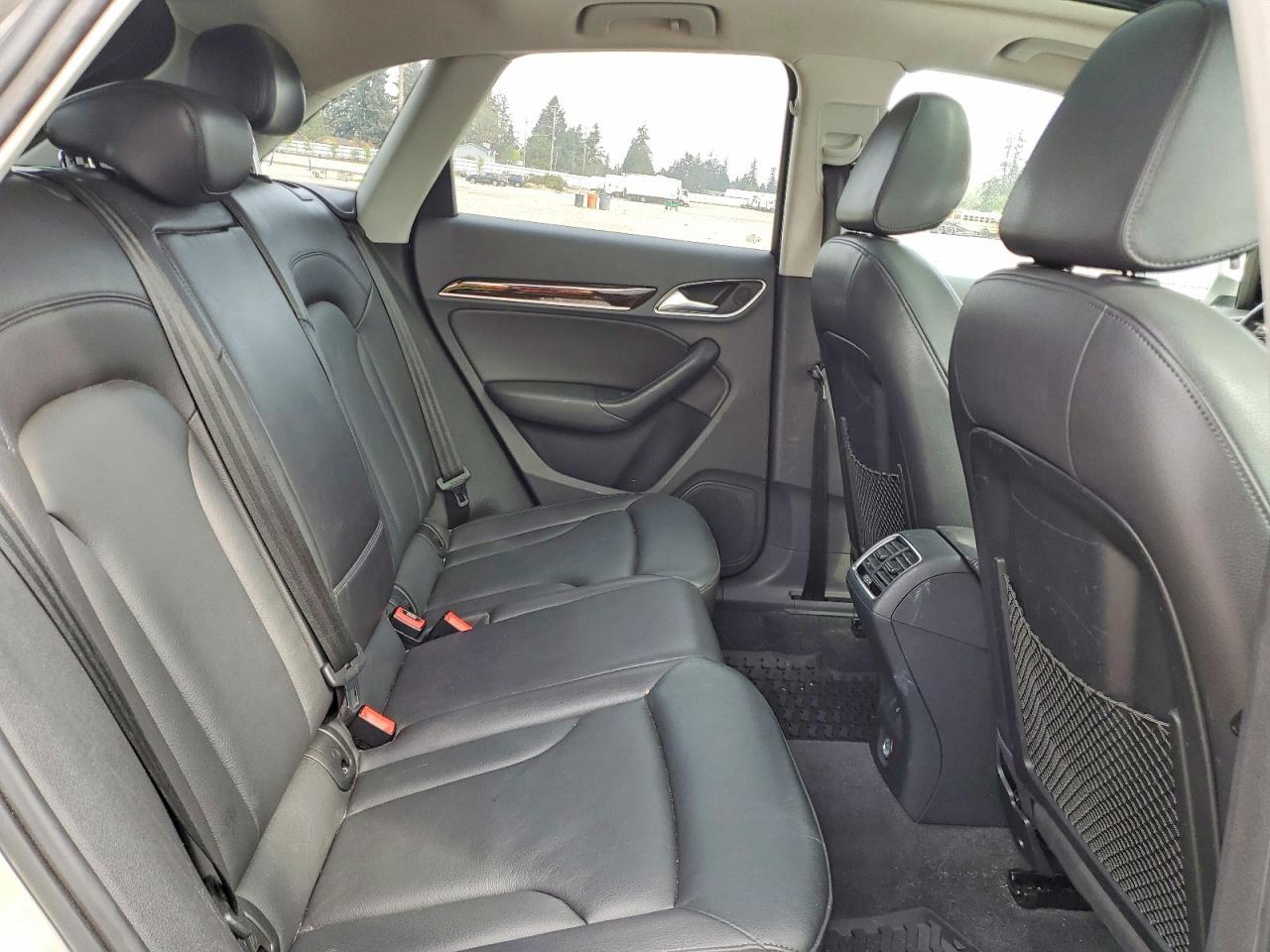 2016 Audi Q3 Premium Plus - zdjęcie 11