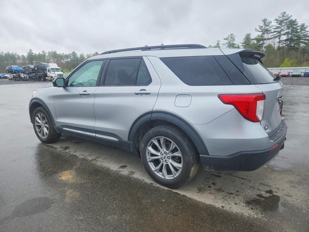 2020 Ford Explorer Xlt - zdjęcie 2