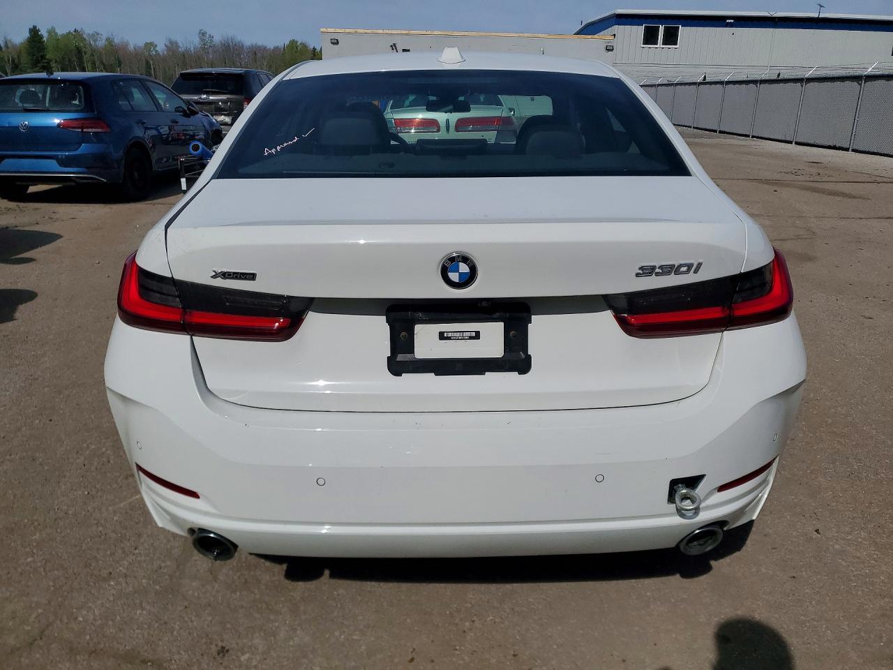 2023 BMW 330Xi - zdjęcie 6