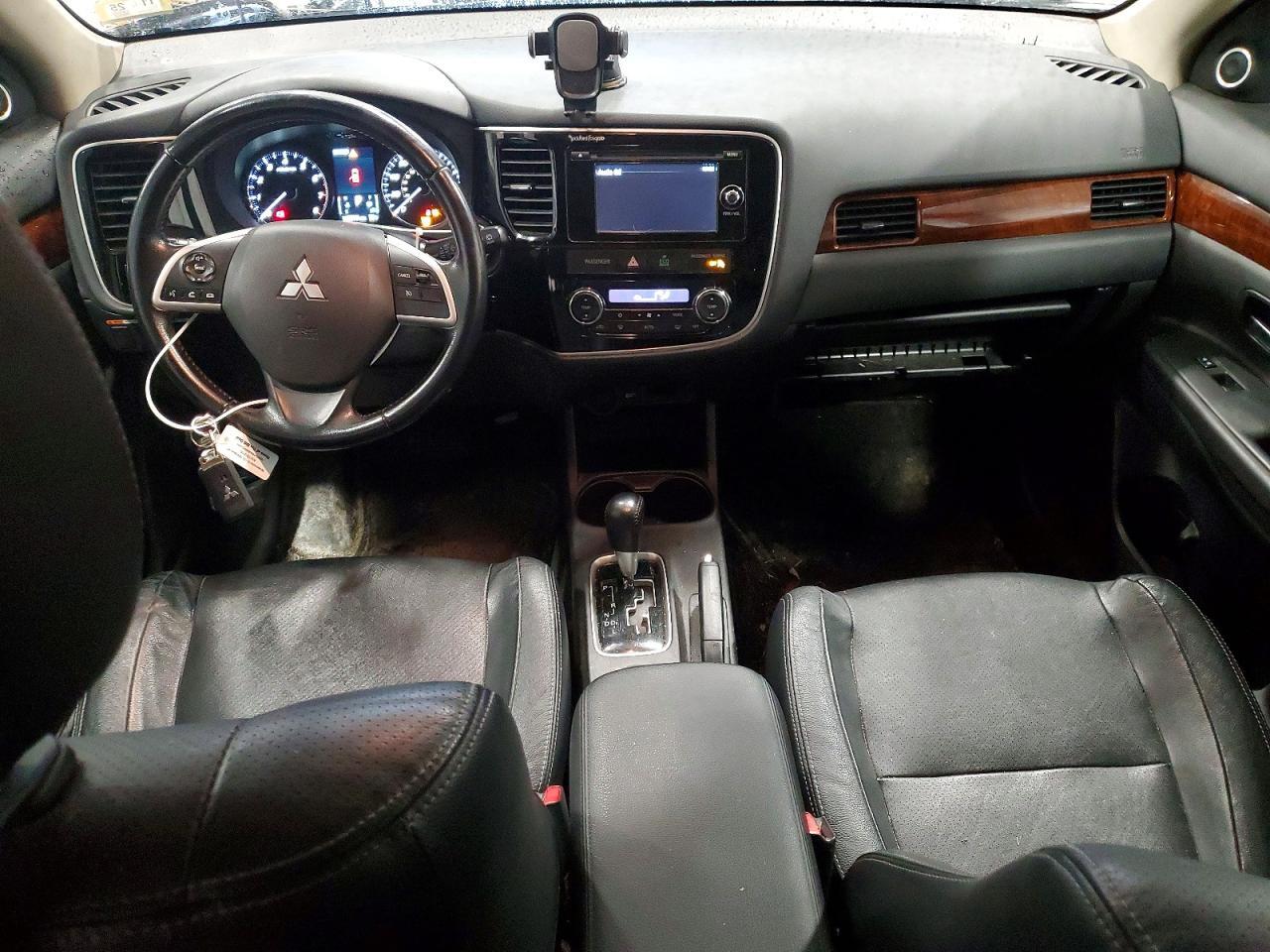 2014 Mitsubishi Outlander Se - zdjęcie 8