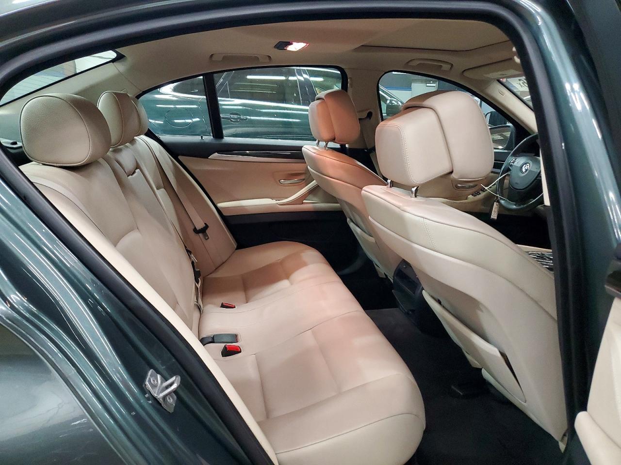 2013 BMW 528 Xi - zdjęcie 10
