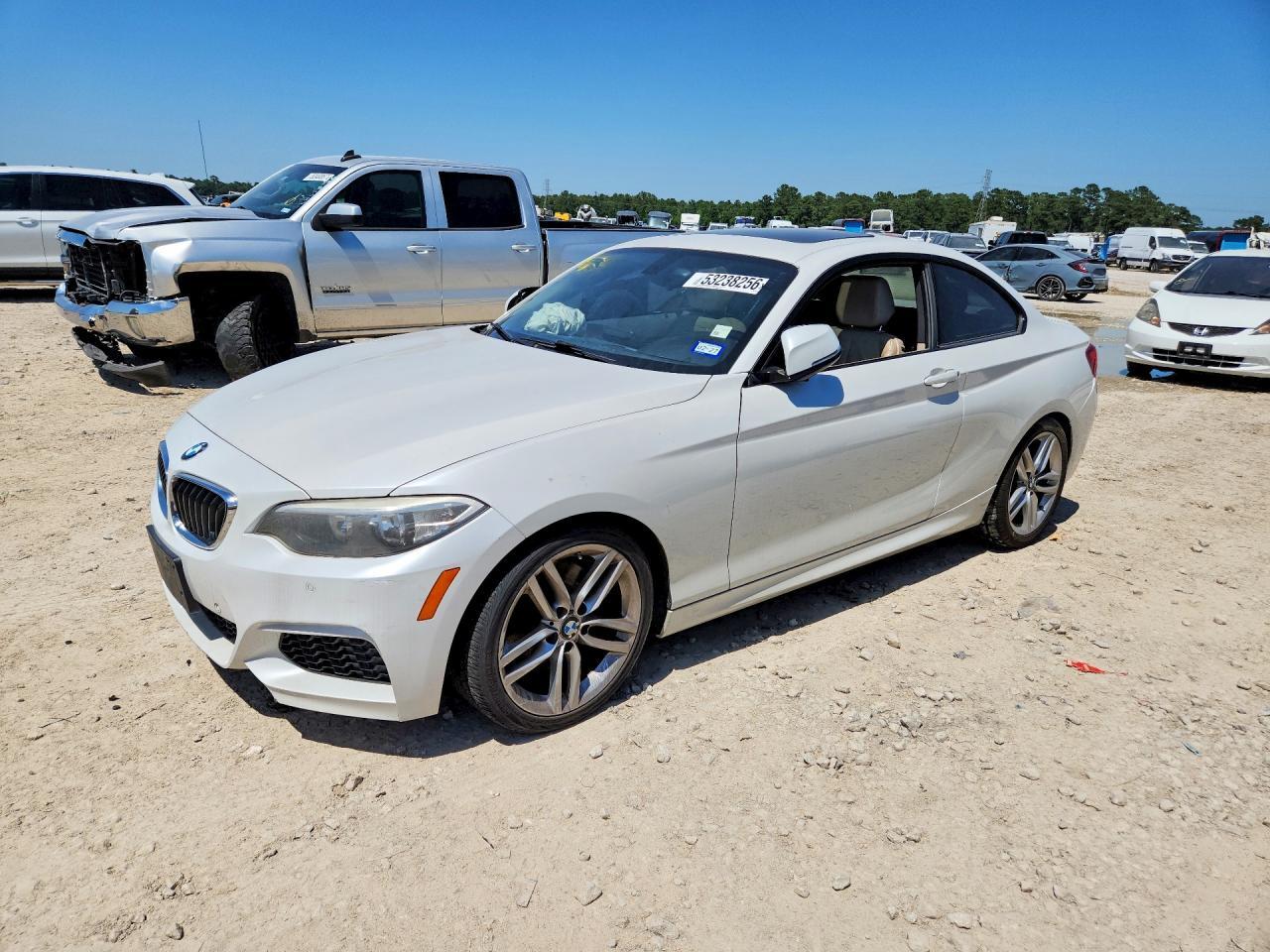 2014 BMW 228 I - zdjęcie główne