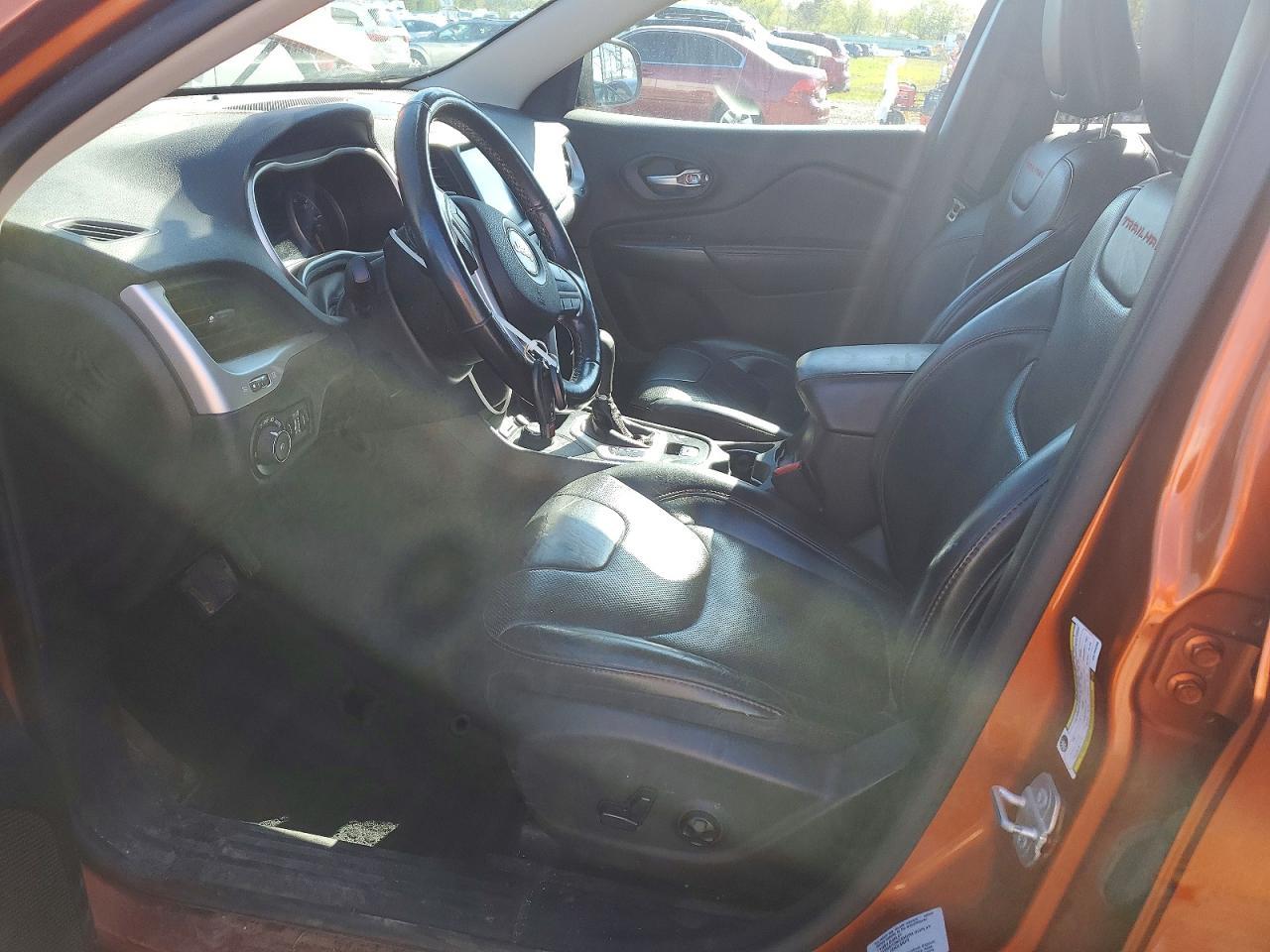 2016 Jeep Cherokee Trailhawk - zdjęcie 7