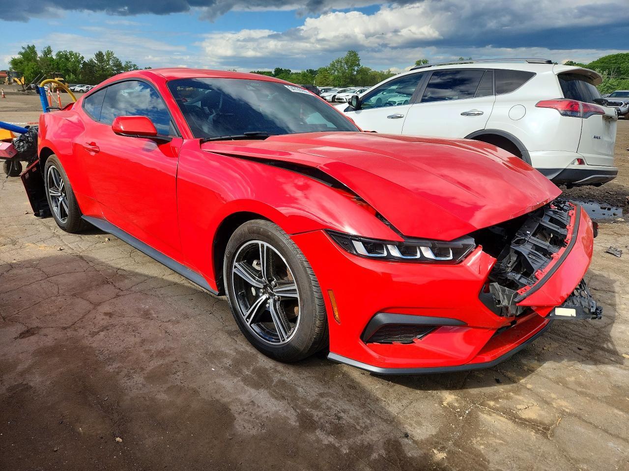2024 Ford Mustang - zdjęcie 4