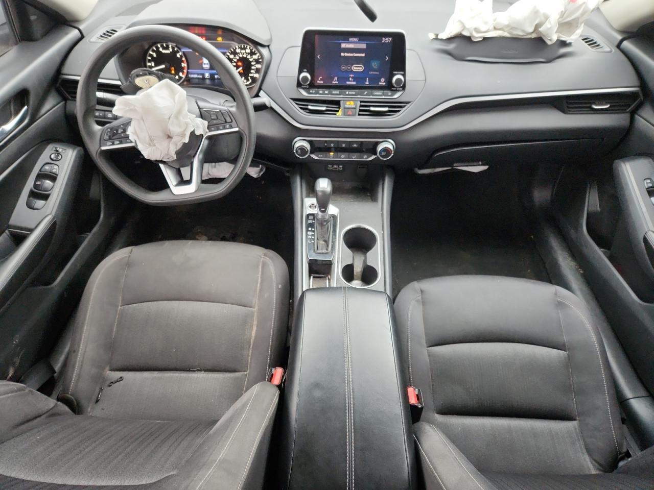 2022 Nissan Uk - zdjęcie 8