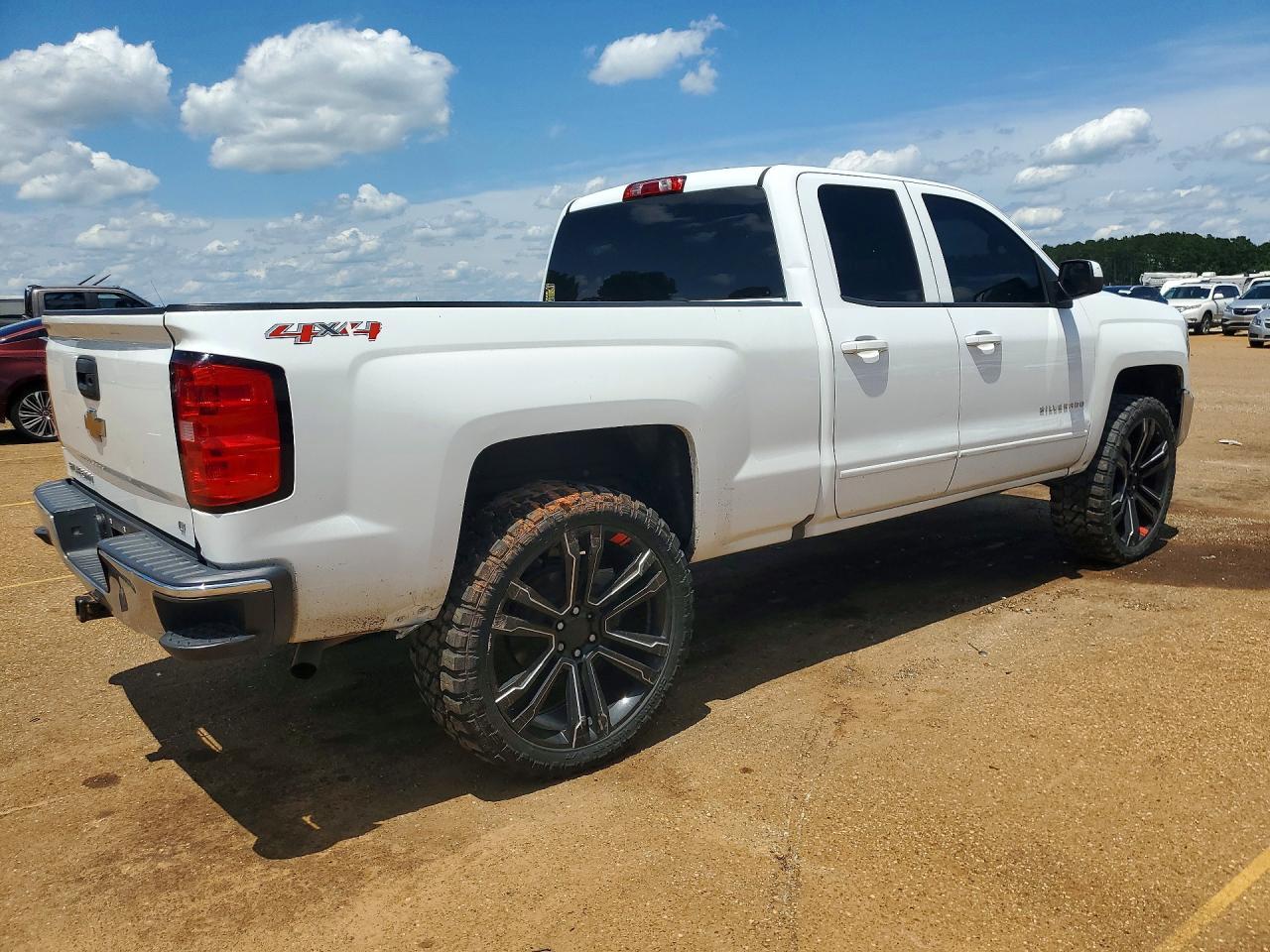 2017 Chevrolet Silverado K1500 Lt - zdjęcie 3