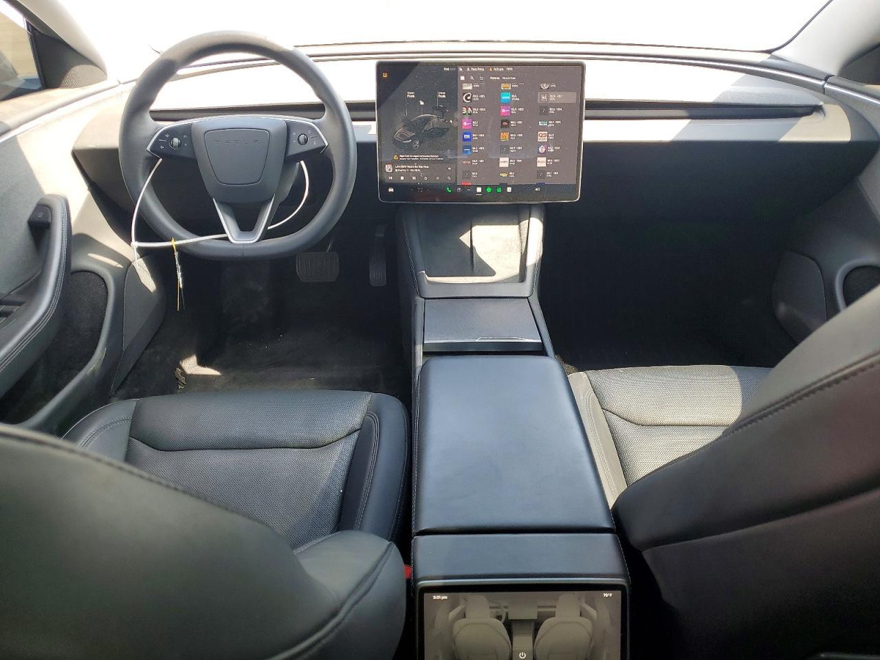 2024 Tesla Model 3 - zdjęcie 8