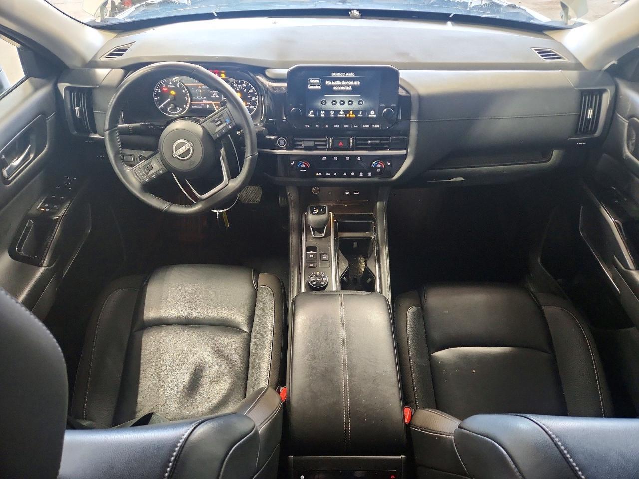 2023 Nissan Pathfinder S - zdjęcie 8