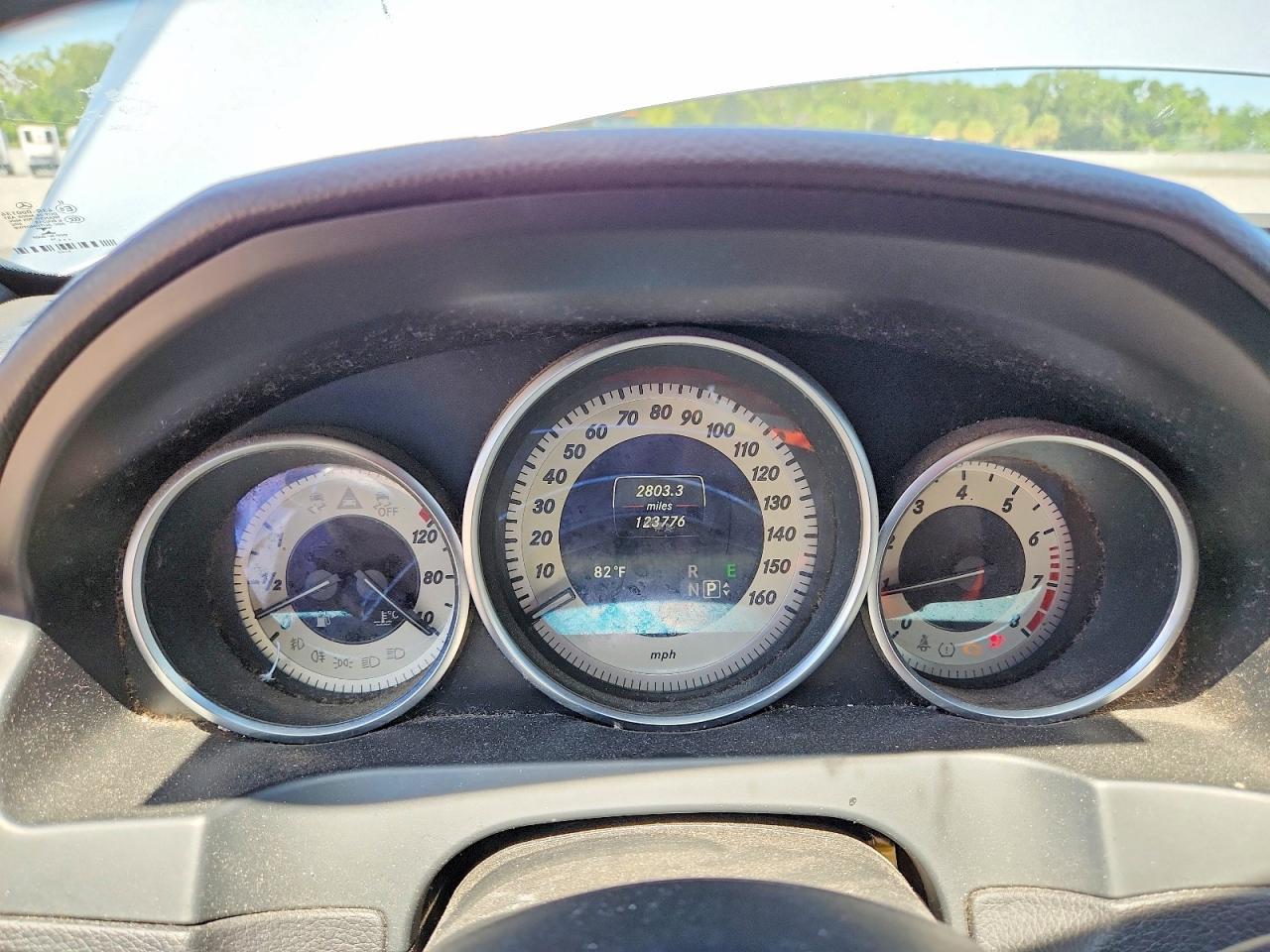 2014 Mercedes-Benz E 350 - zdjęcie 9