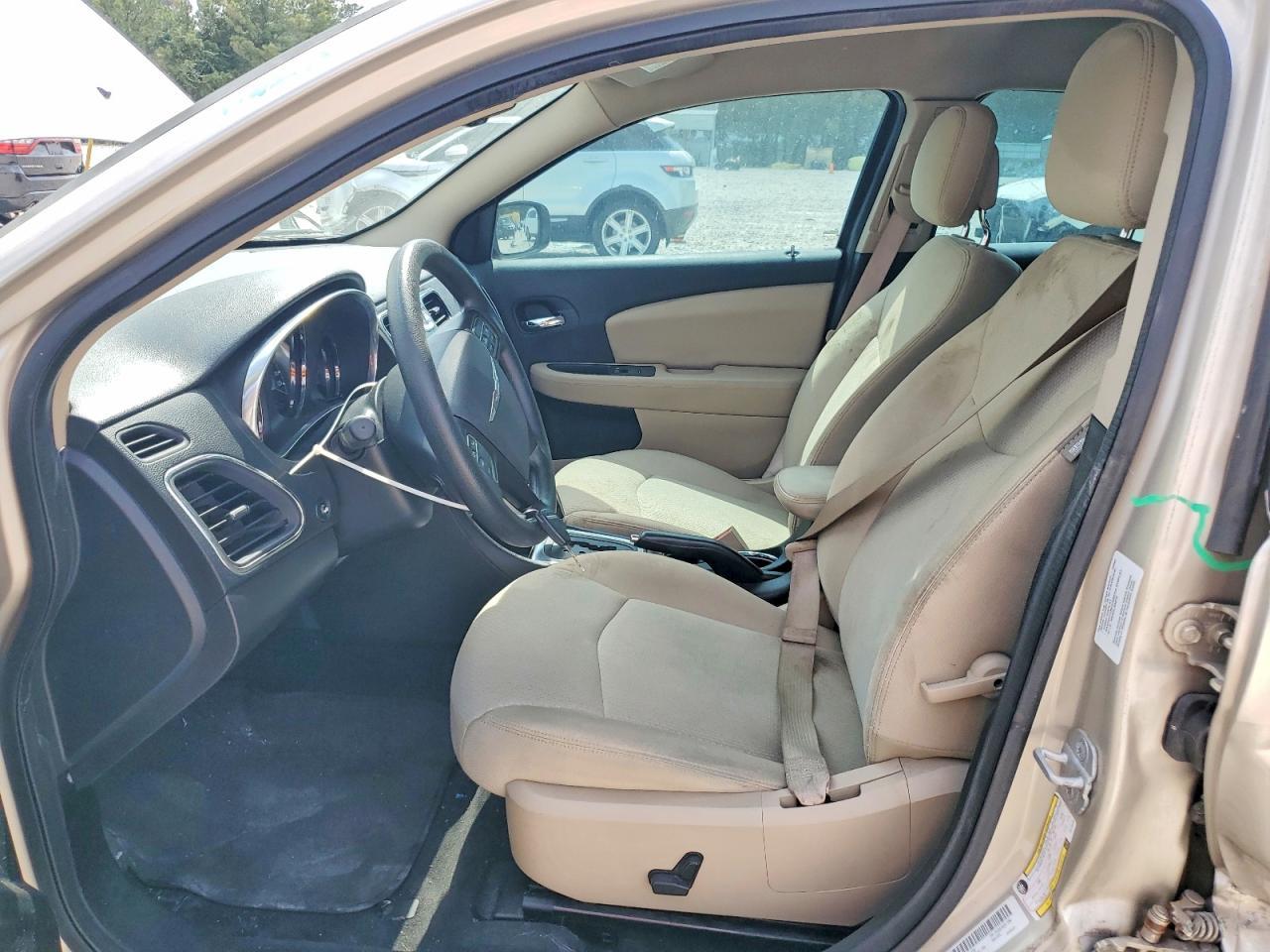 2013 Chrysler 200 Lx - zdjęcie 7