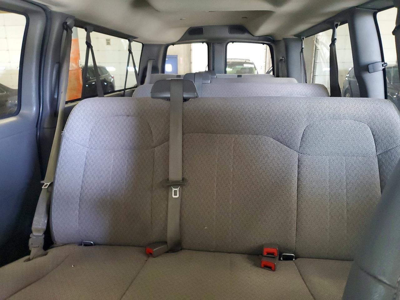 2016 Chevrolet Express G3500 Lt - zdjęcie 10