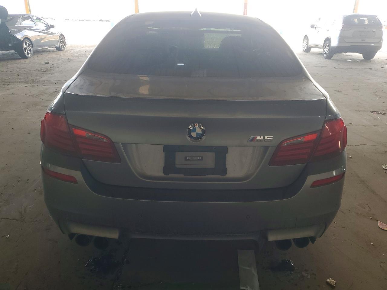 2013 BMW M5 - zdjęcie 6