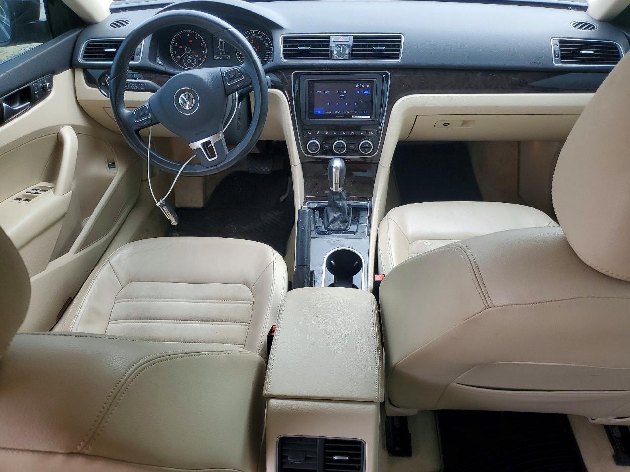 2014 Volkswagen Passat Sel - zdjęcie 8