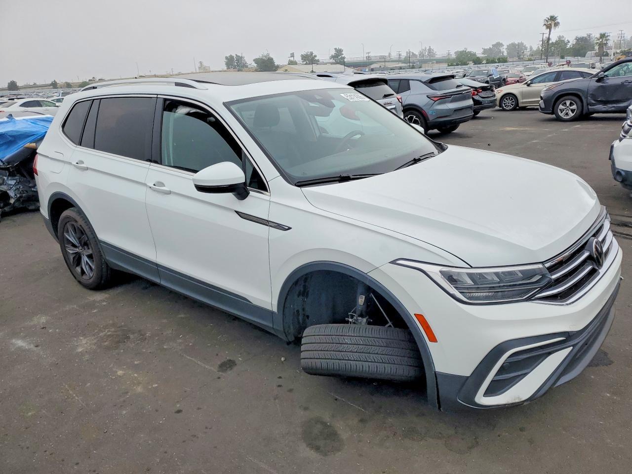 2022 Volkswagen Tiguan - zdjęcie 4
