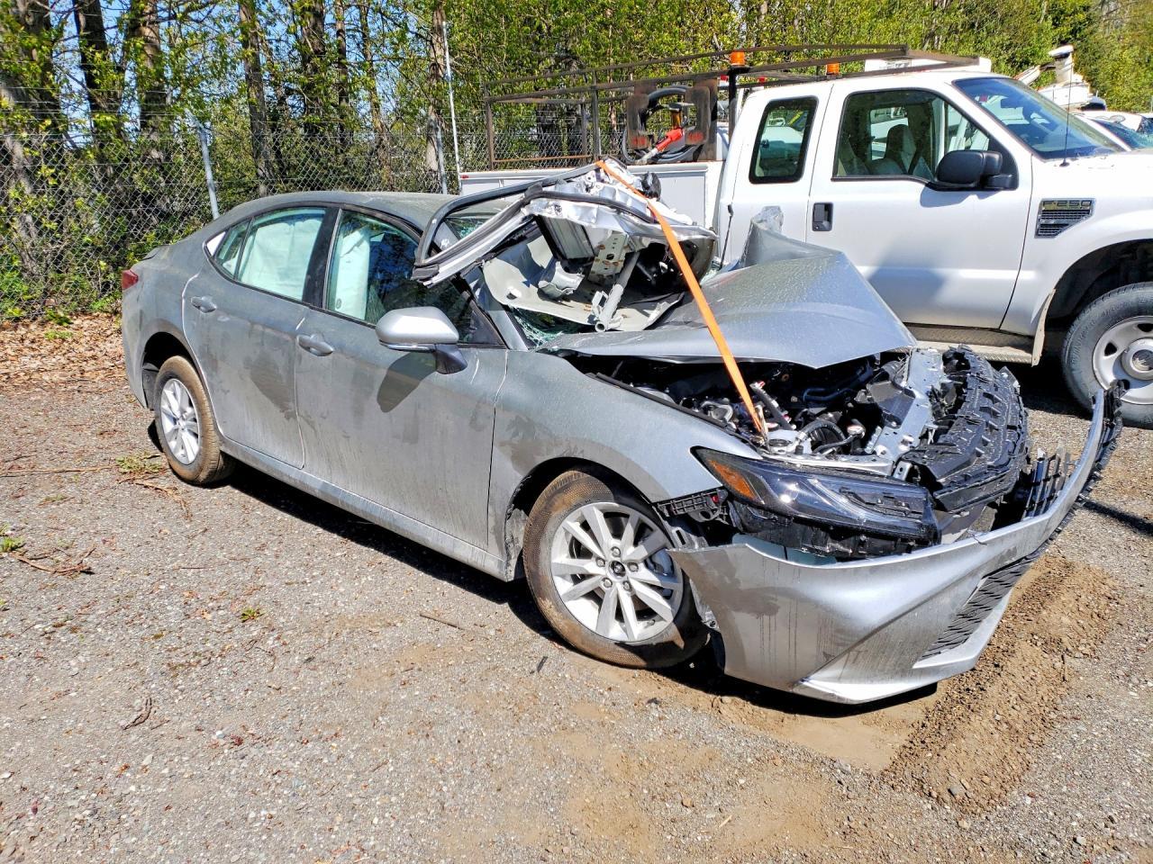 2026 Toyota Camry Le - zdjęcie 4