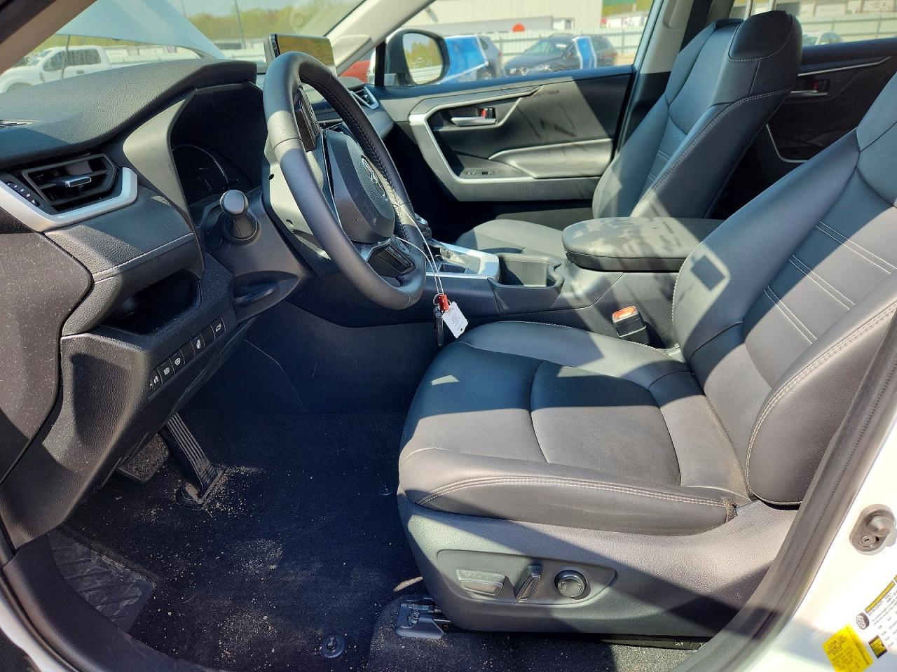 2024 Toyota Rav4 Xle Premium - zdjęcie 7