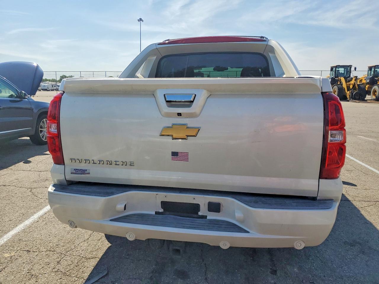 2013 Chevrolet Avalanche Ltz - zdjęcie 6