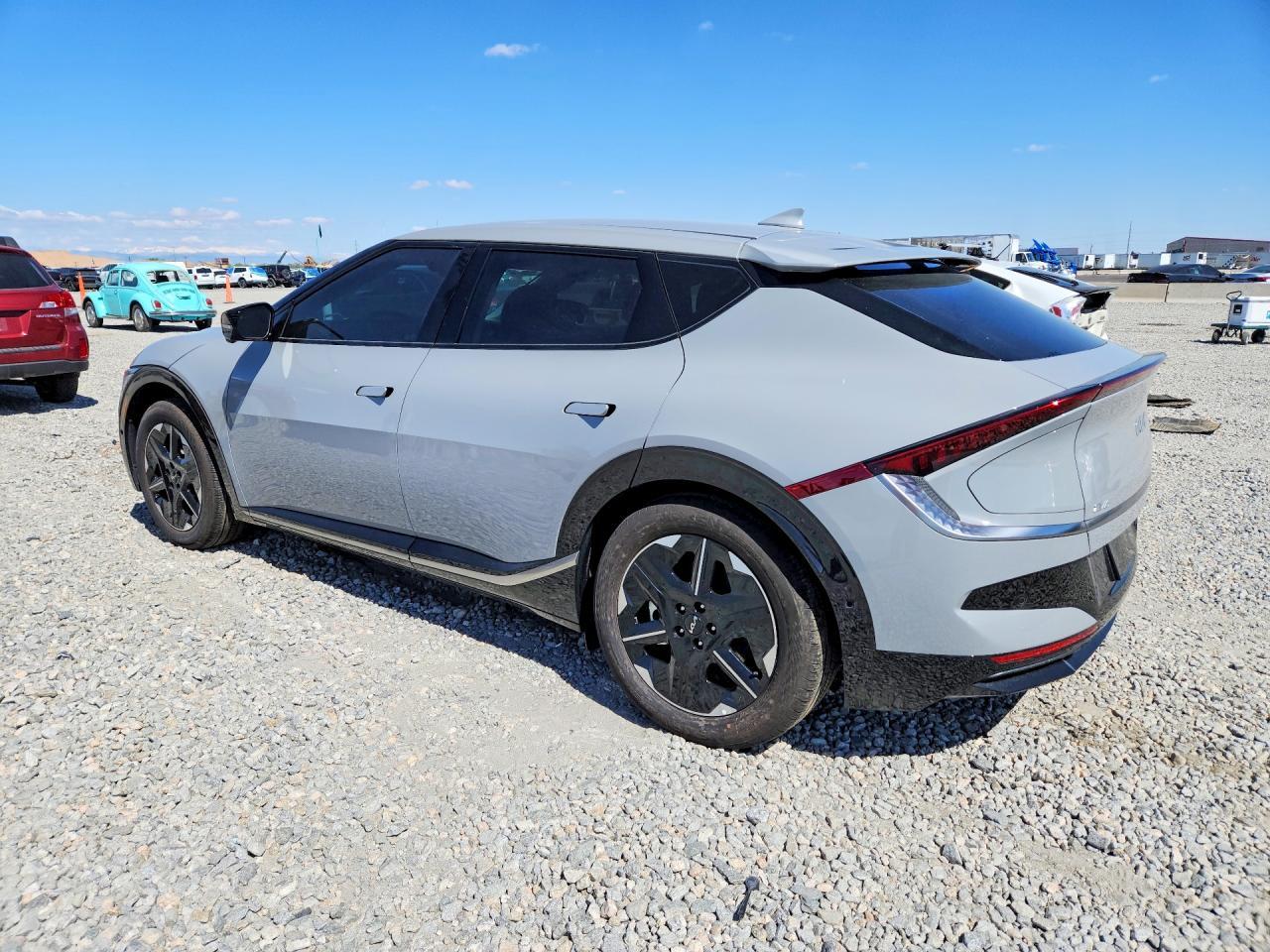 2025 Kia Ev6 Wind - zdjęcie 2