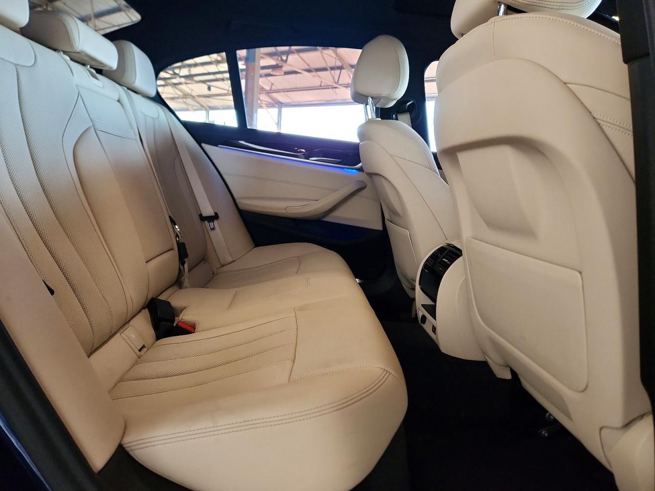 2022 BMW 530 I - zdjęcie 10