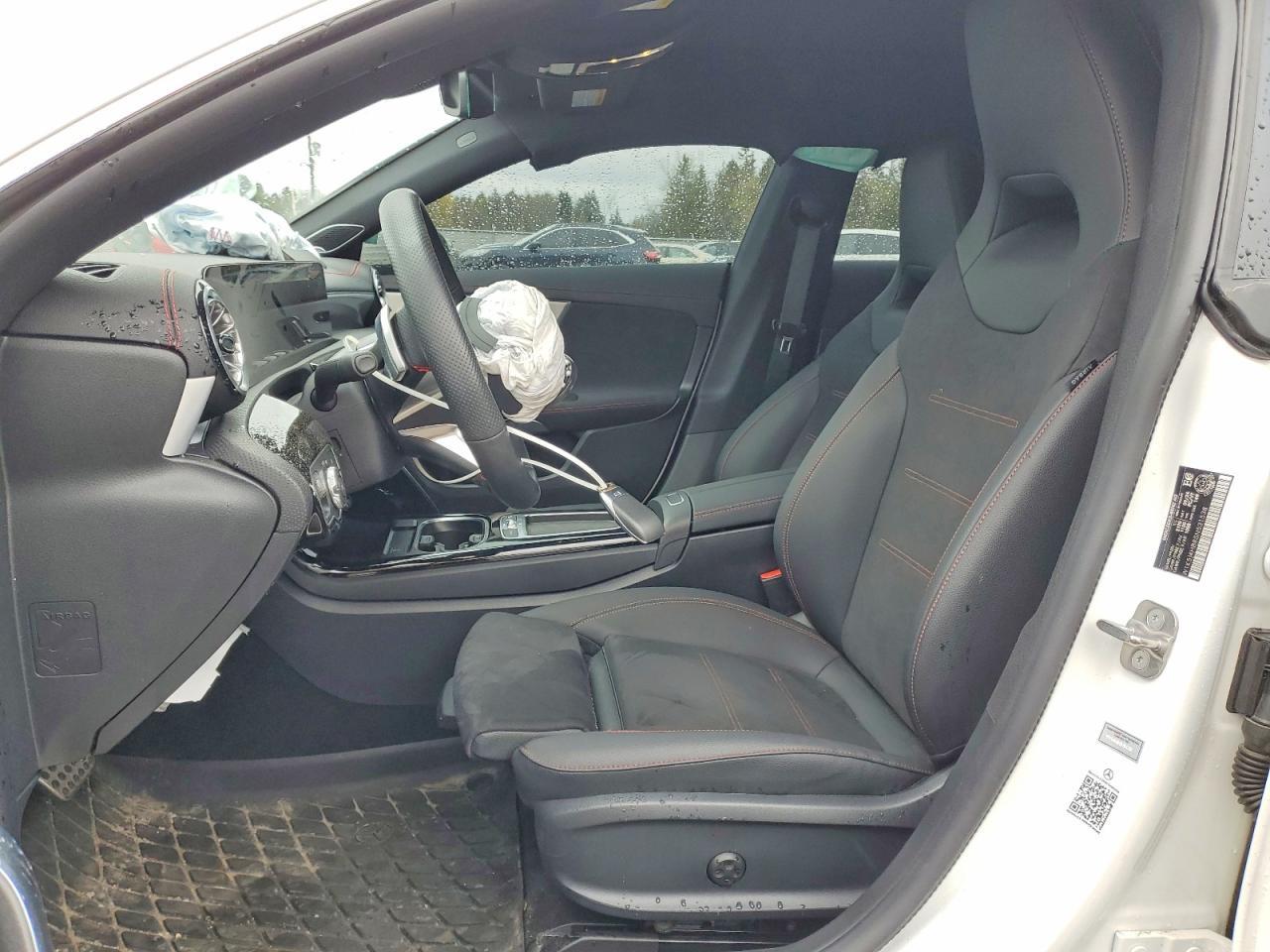 2025 Mercedes-Benz Cla 250 4Matic - zdjęcie 7