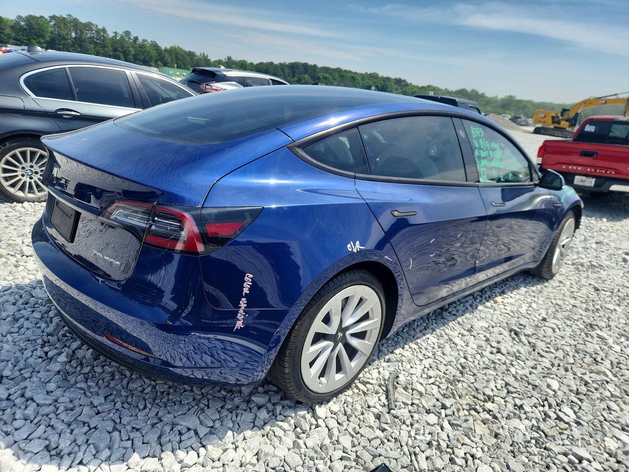 2021 Tesla Model 3 - zdjęcie 3