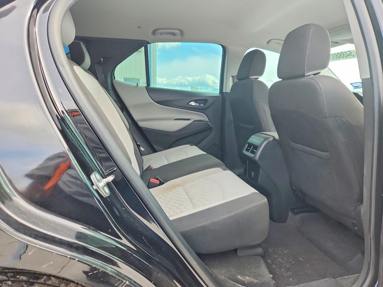 2018 Chevrolet Equinox Ls - zdjęcie 11