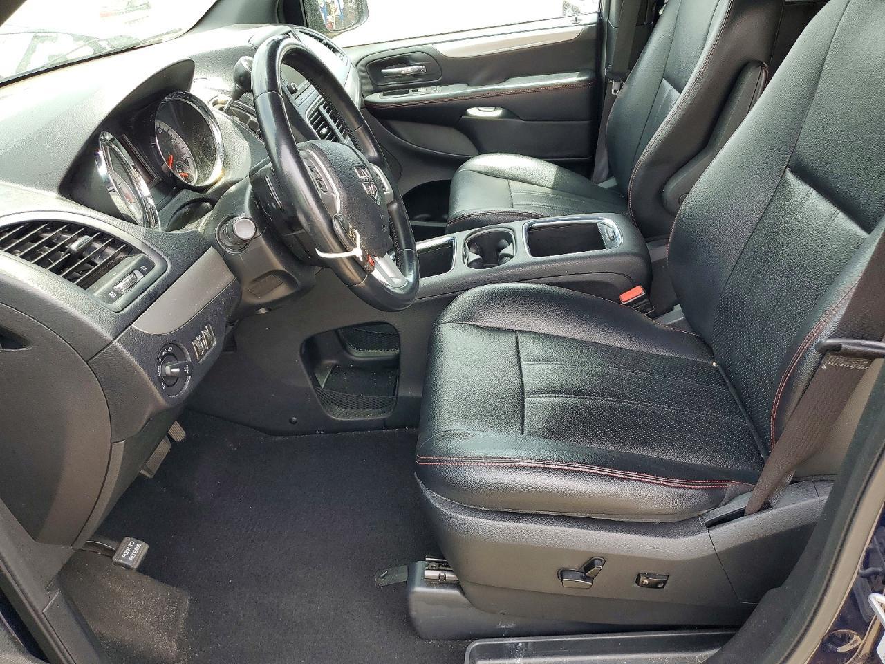 2016 Dodge Grand Caravan R - zdjęcie 7