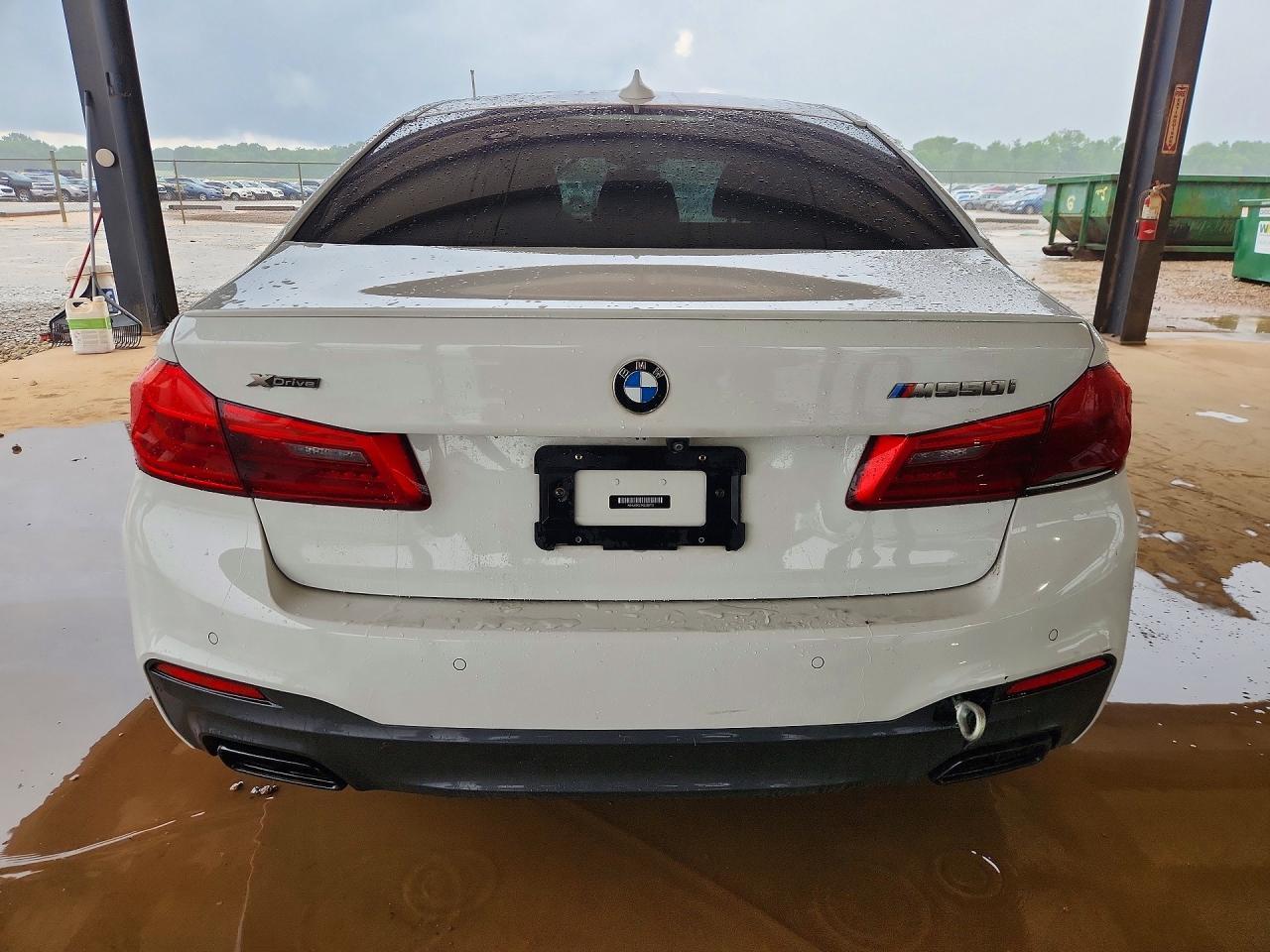 2019 BMW M550Xi - zdjęcie 6