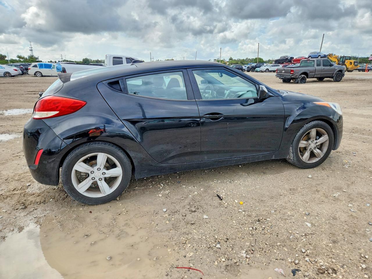 2013 Hyundai Veloster Base - zdjęcie 3