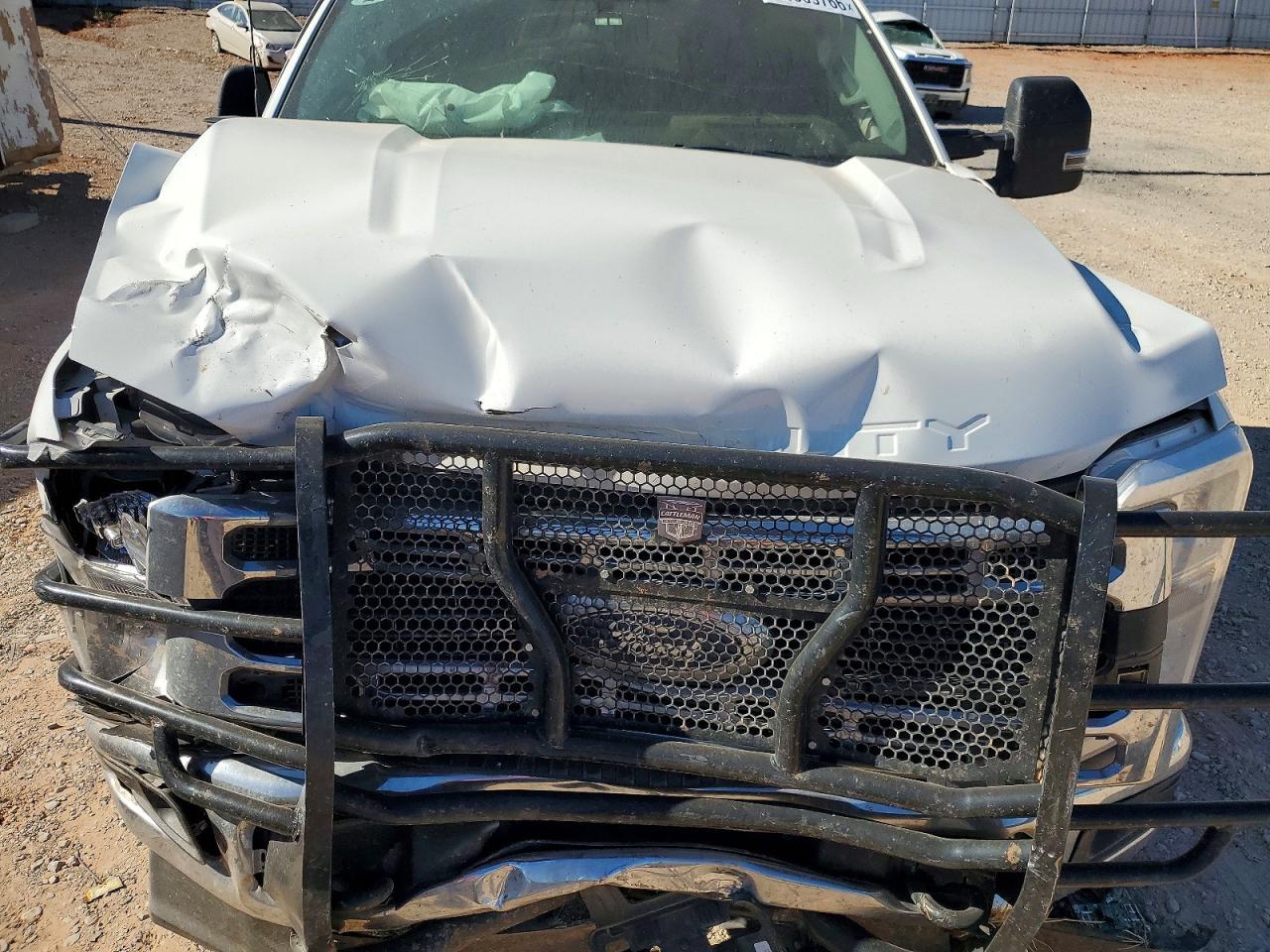 2024 Ford F250 Super Duty - zdjęcie 11