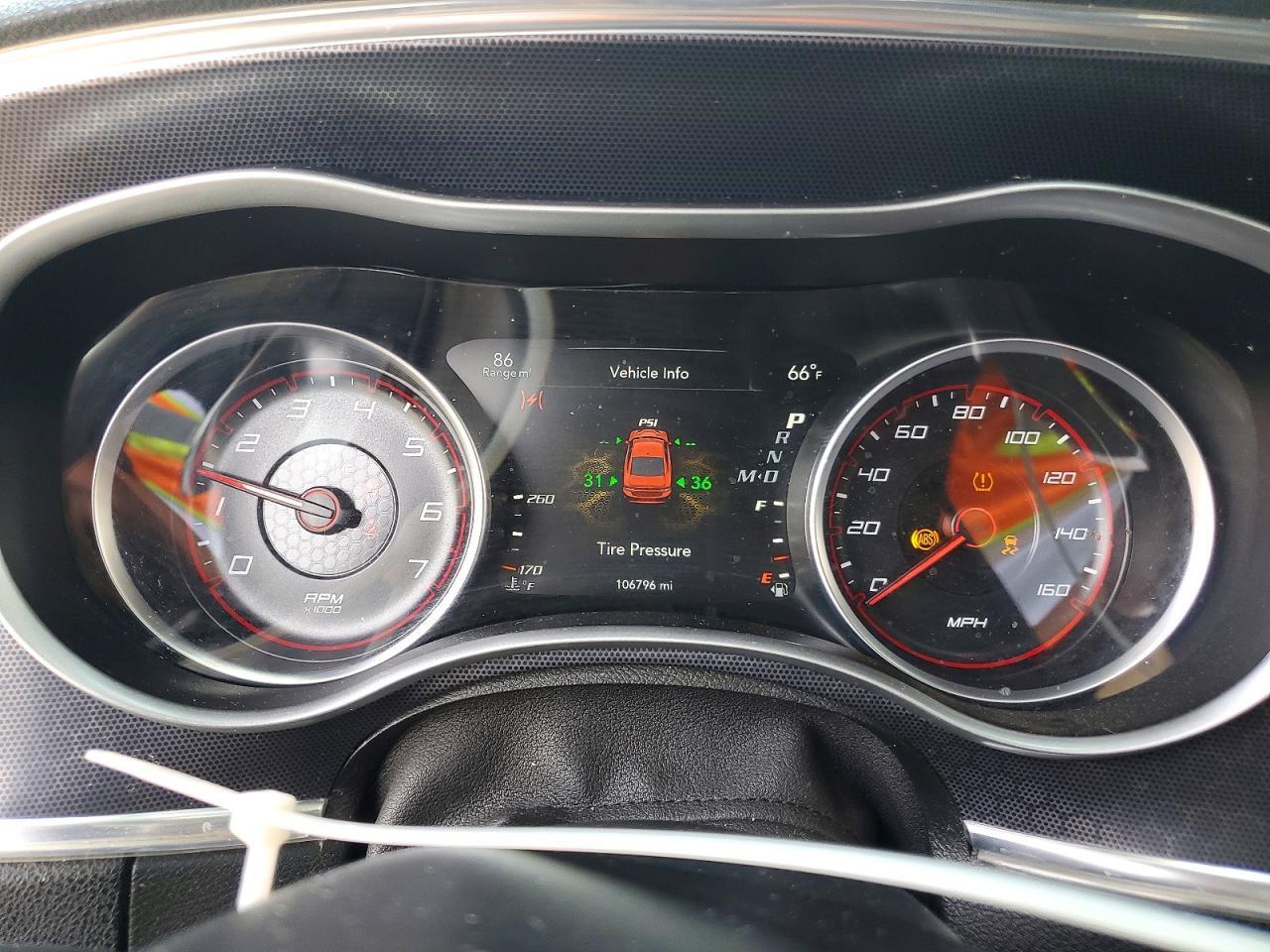 2016 Dodge Charger R - zdjęcie 9