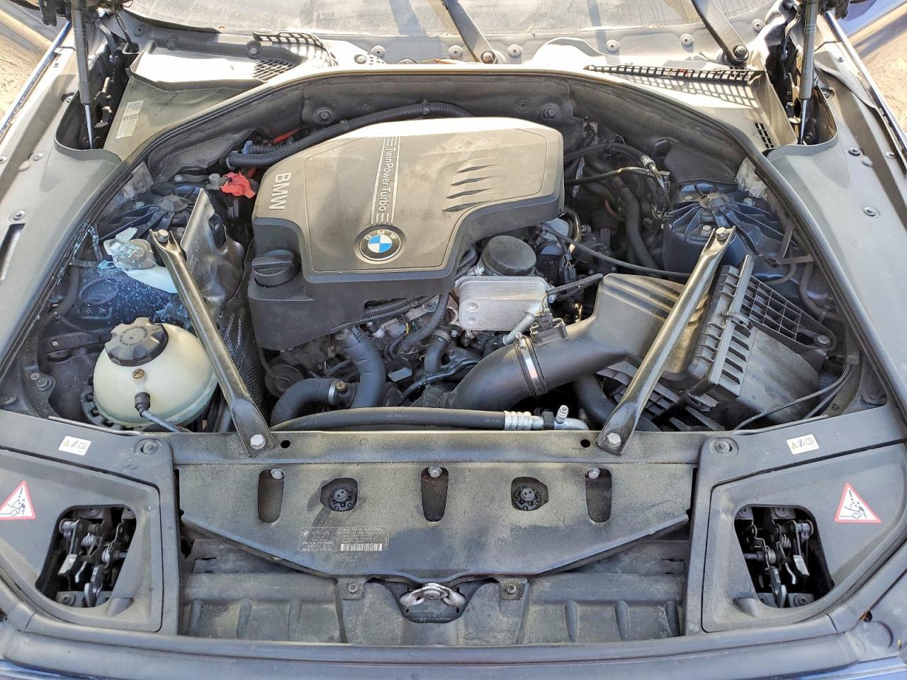2013 BMW 528 I - zdjęcie 11