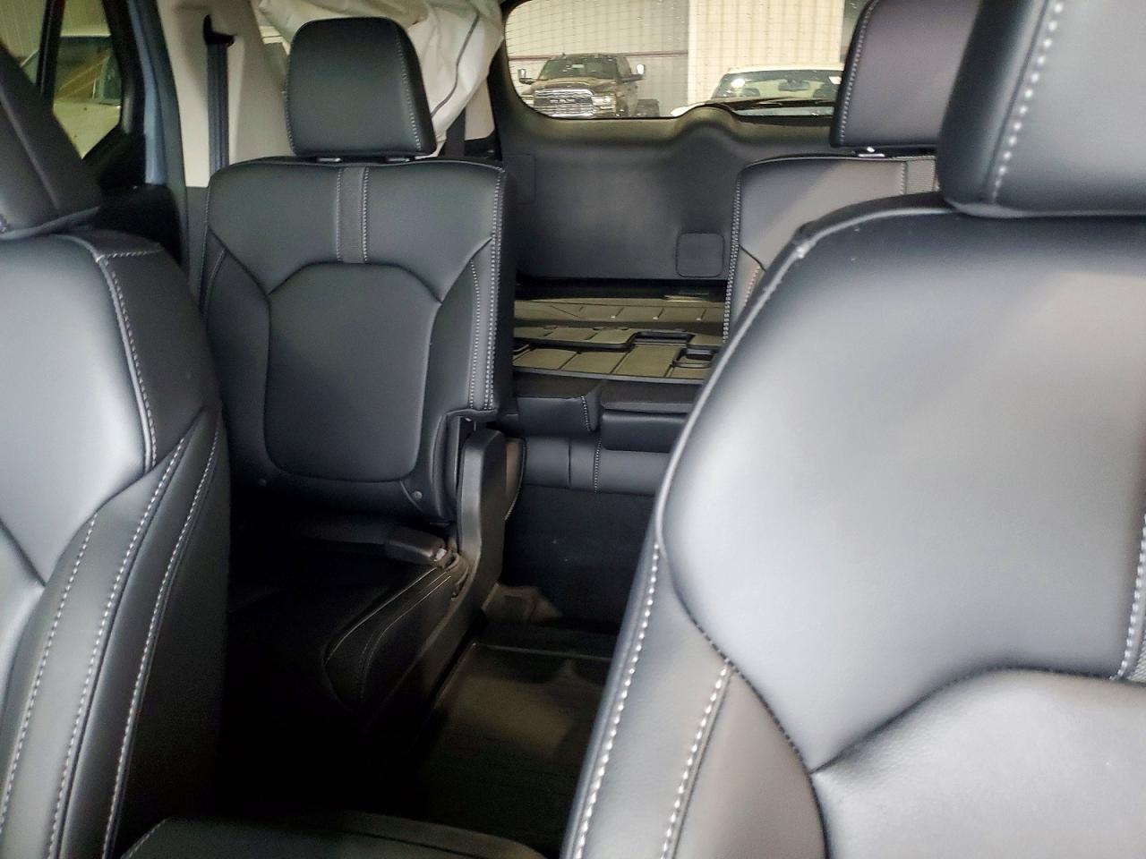 2025 Honda Pilot Touring - zdjęcie 10