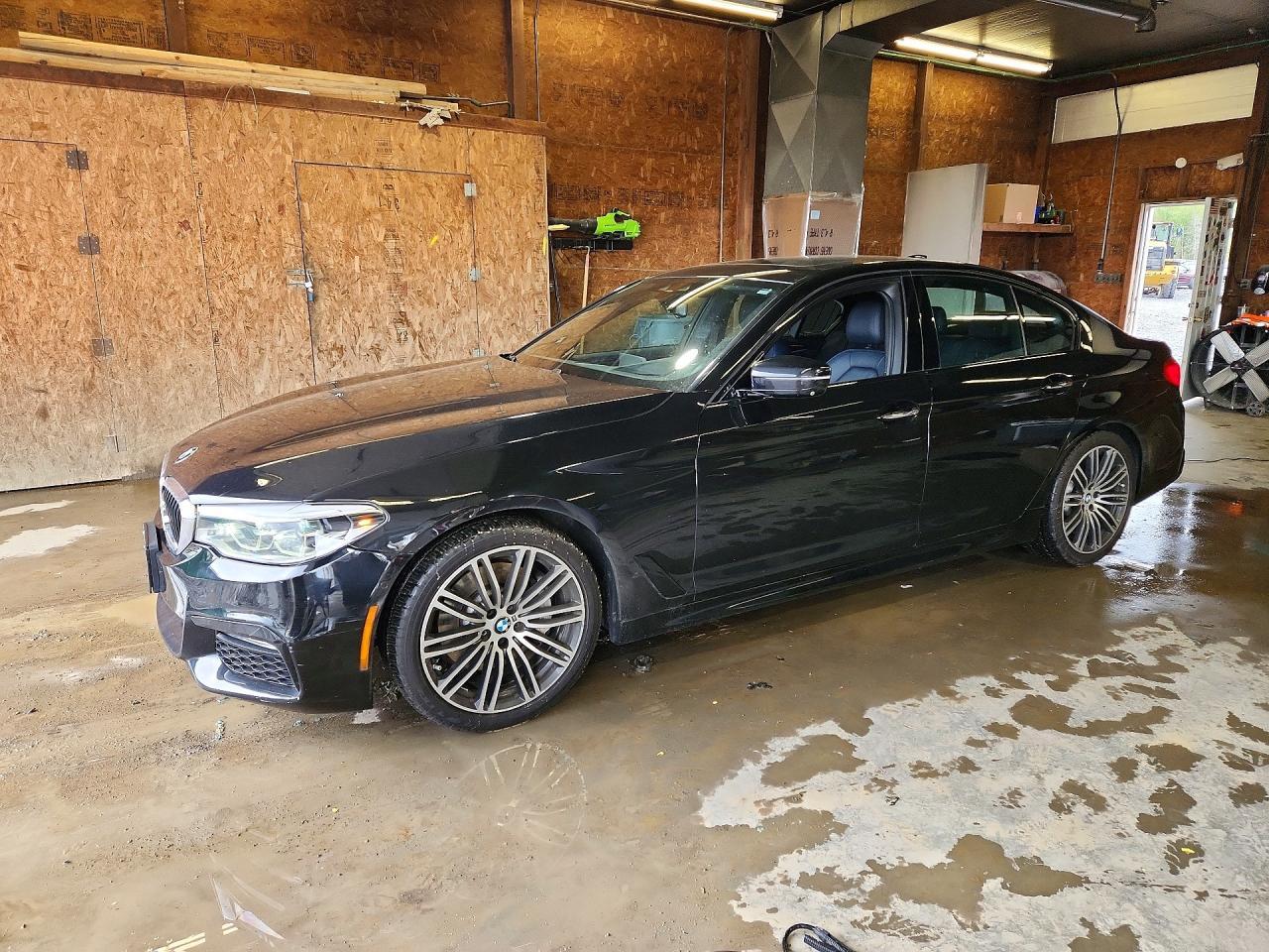 2017 BMW 530 Xi - zdjęcie główne