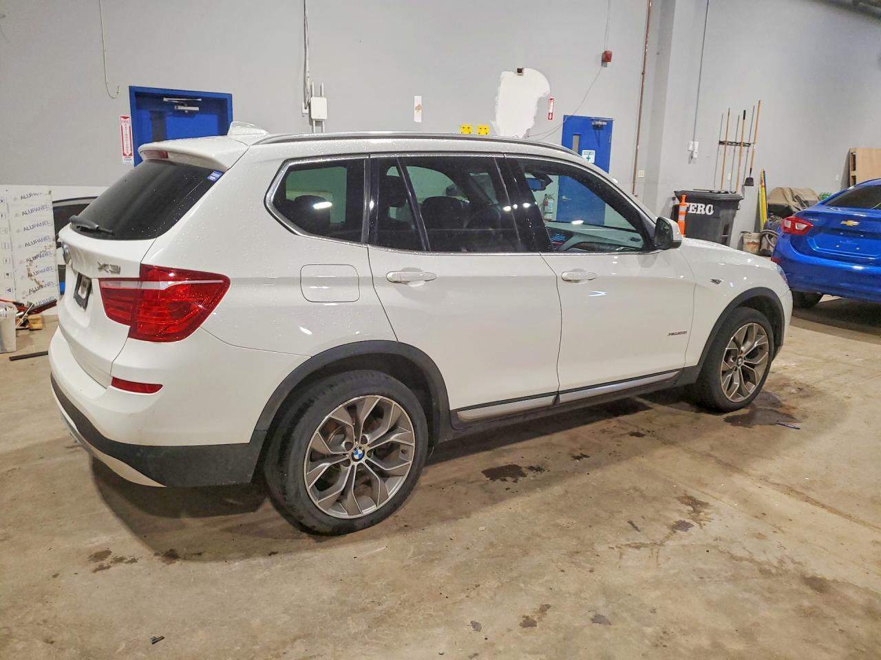 2015 BMW X3 xDrive28I - zdjęcie 3