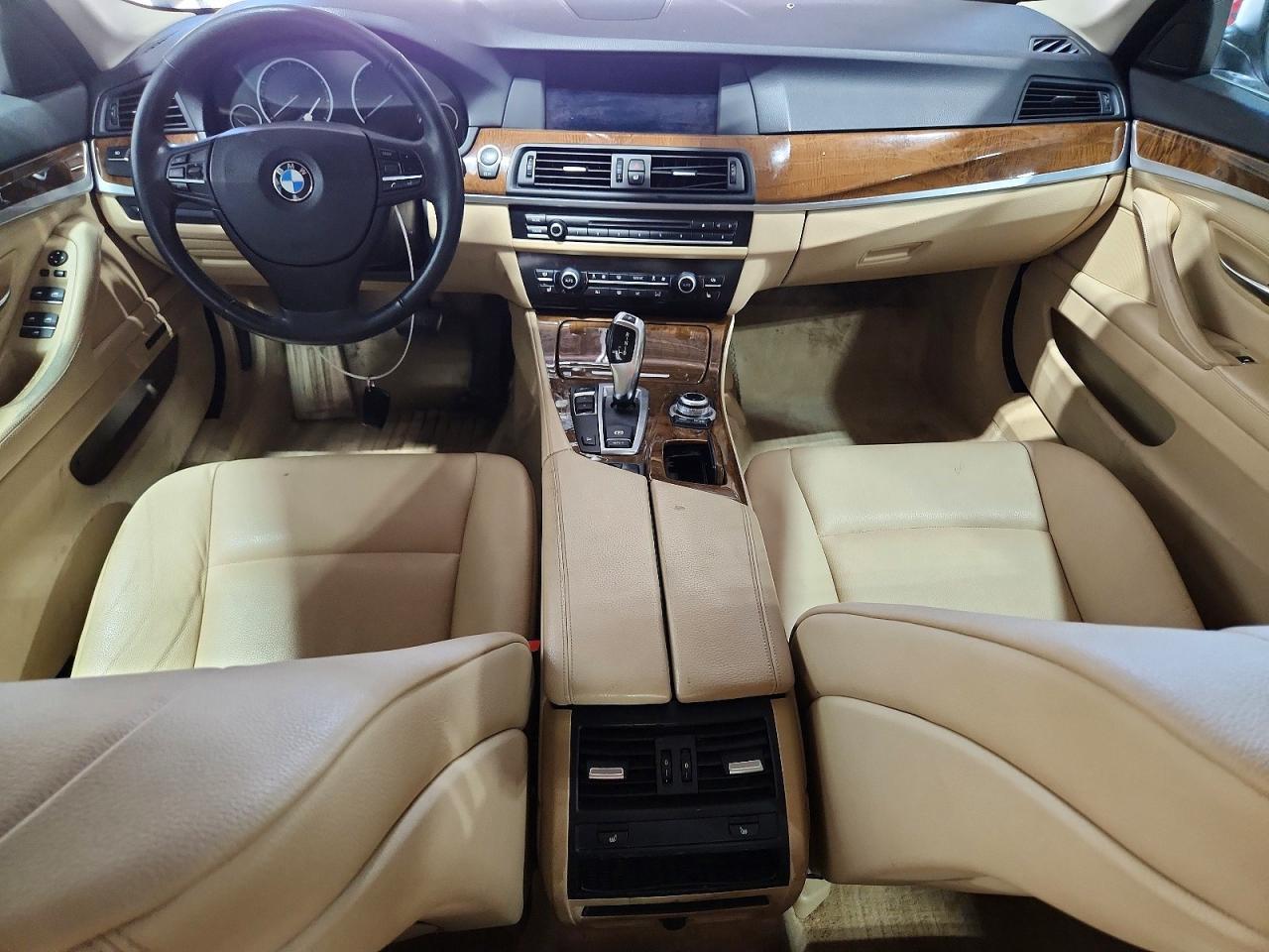 2013 BMW 528 Xi - zdjęcie 8