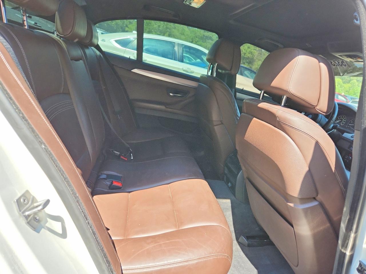 2016 BMW 550 Xi - zdjęcie 10
