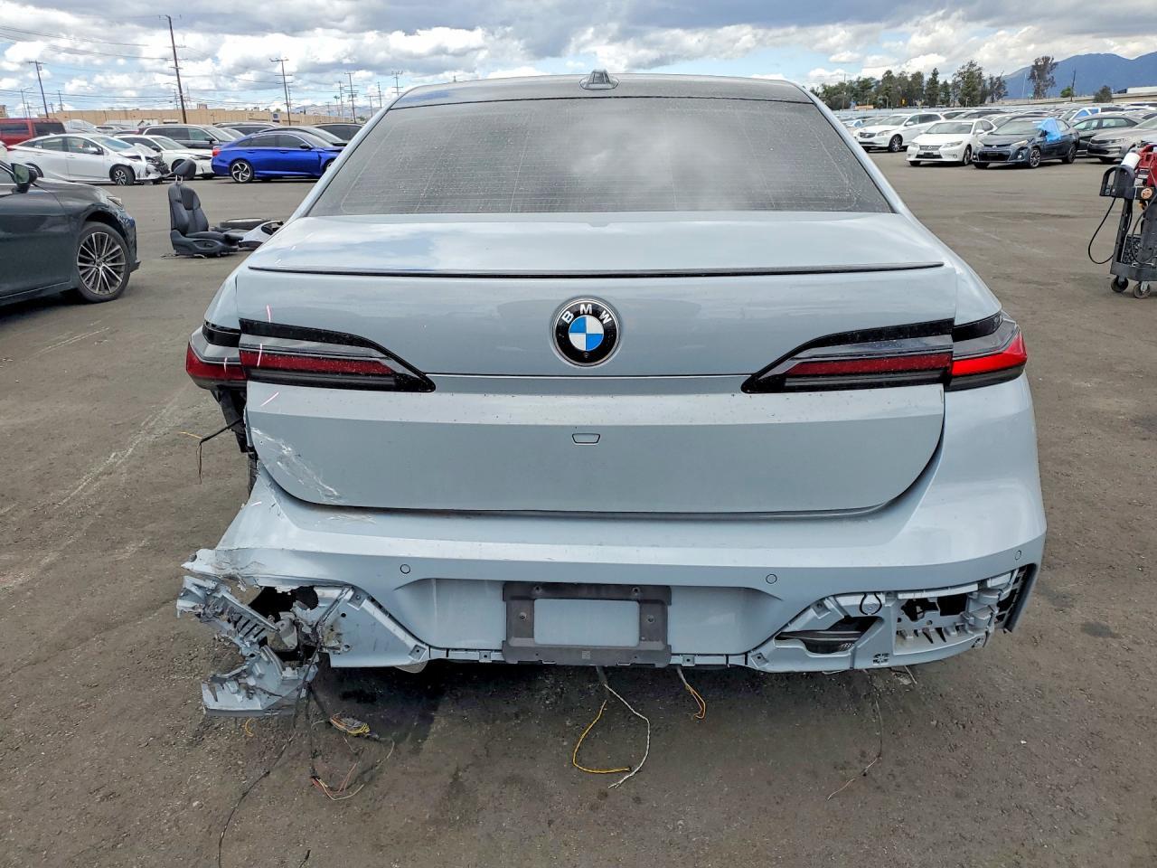 2023 BMW 740I - zdjęcie 6