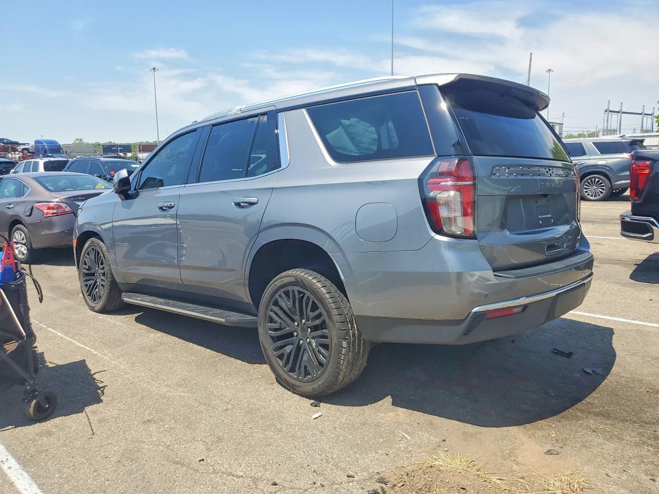 2021 Chevrolet Tahoe K1500 Lt - zdjęcie 2