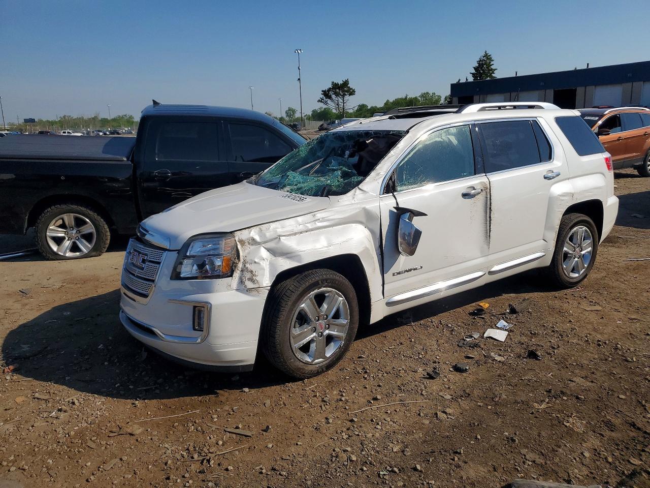 2017 GMC Terrain Denali - zdjęcie główne