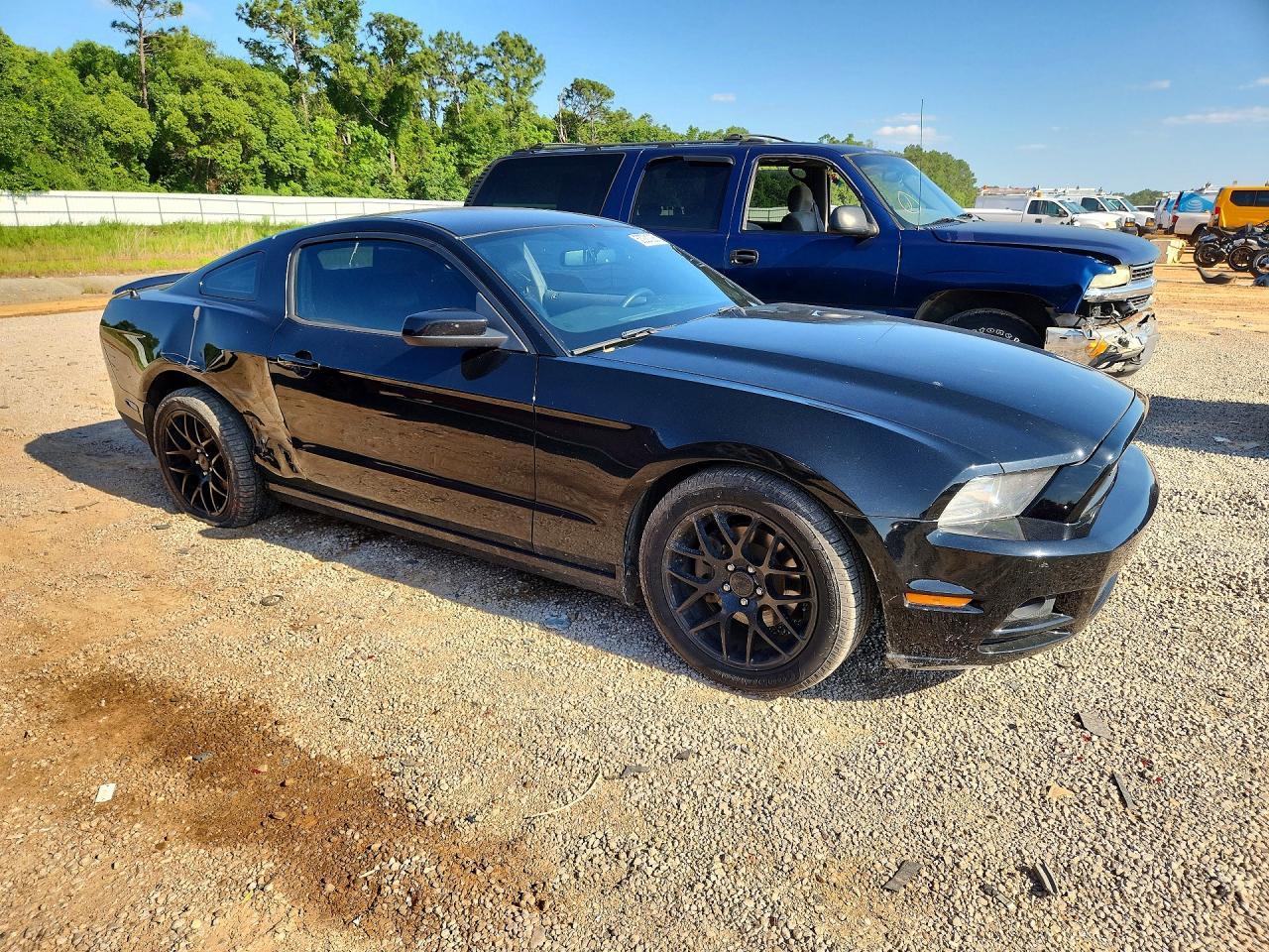 2014 Ford Mustang - zdjęcie 4