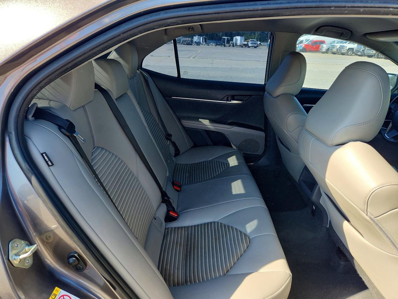2018 Toyota Camry Se - zdjęcie 10