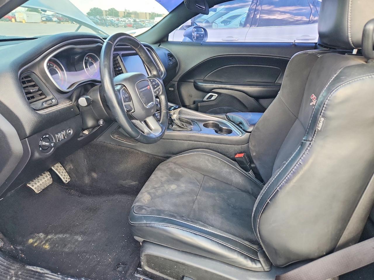 2015 Dodge Challenger R - zdjęcie 7