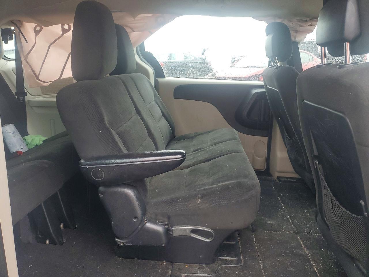 2016 Dodge Grand Caravan Se - zdjęcie 11