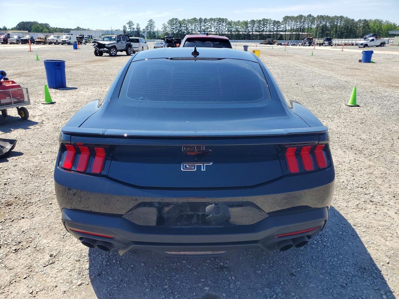 2024 Ford Mustang Gt - zdjęcie 6