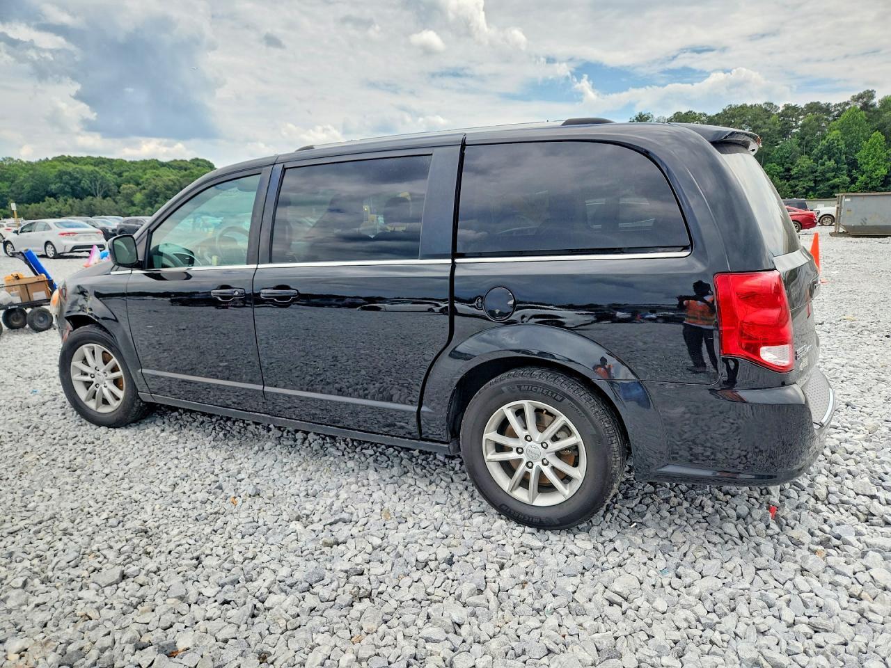 2018 Dodge Grand Caravan Sxt - zdjęcie 2