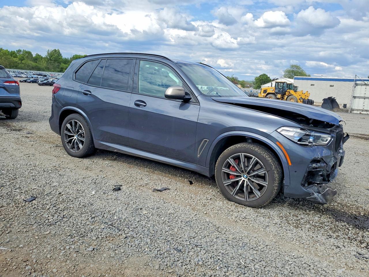 2022 BMW X5 M50I - zdjęcie 4
