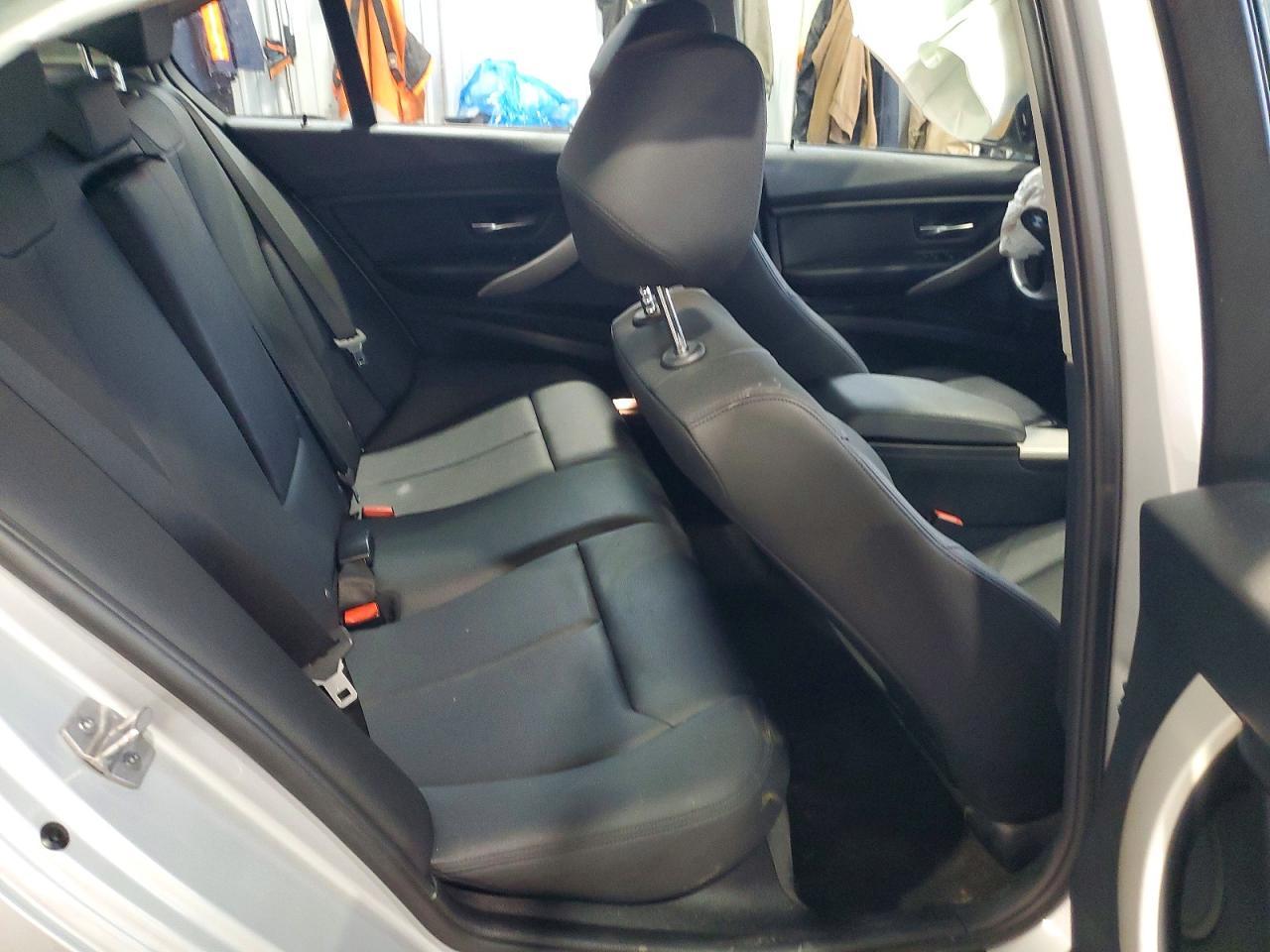2015 BMW 320 I xDrive - zdjęcie 10