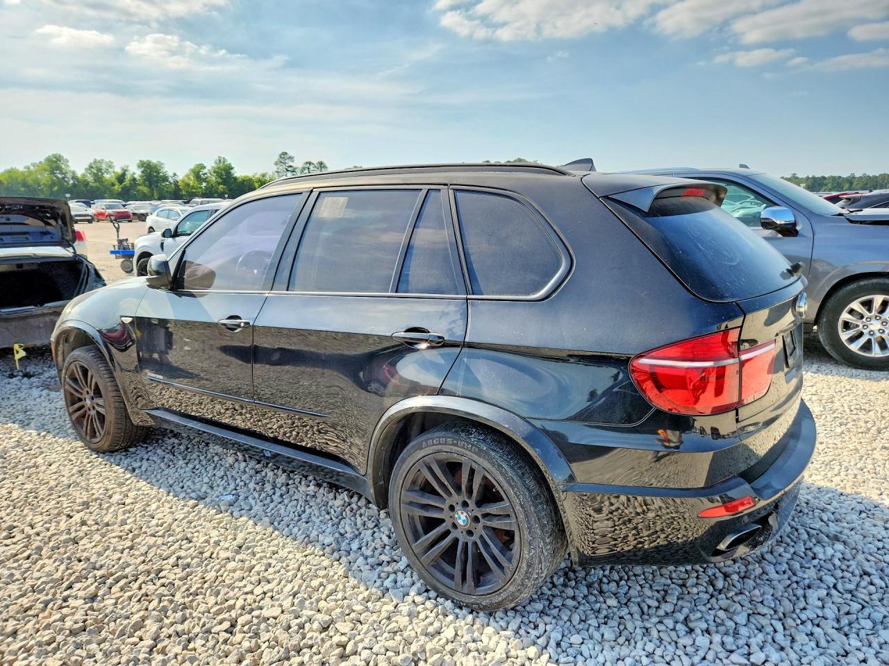 2013 BMW X5 xDrive35I - zdjęcie 2
