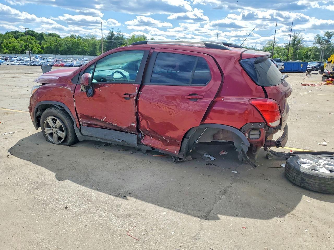 2021 Chevrolet Trax 1Lt - zdjęcie 2
